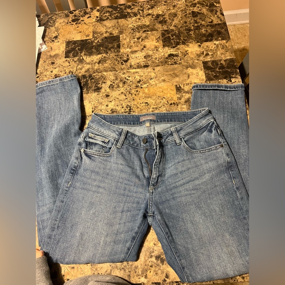 DL1961 straight leg ankle jeans